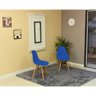 mesa 2 cadeiras retangular de parede branca com cadeira azul 4