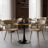 conjunto mesa de jantar redonda majestic 70cm preta com 2 cadeiras estofadas marcela nude escuro ambientado